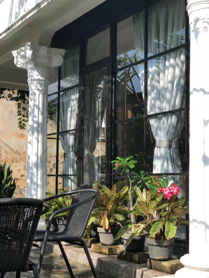 Argya Guesthouse ジョグジャカルタ エクステリア 写真