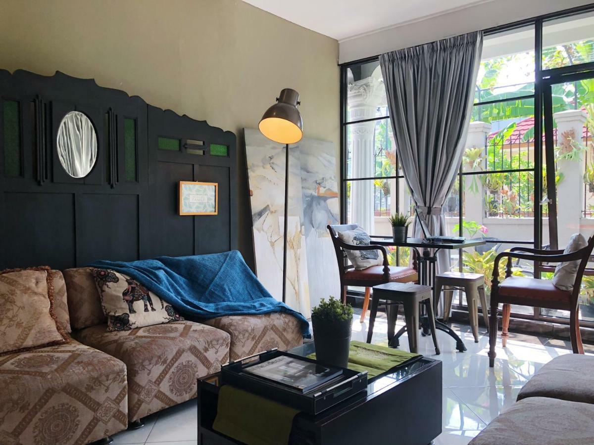 Argya Guesthouse ジョグジャカルタ エクステリア 写真