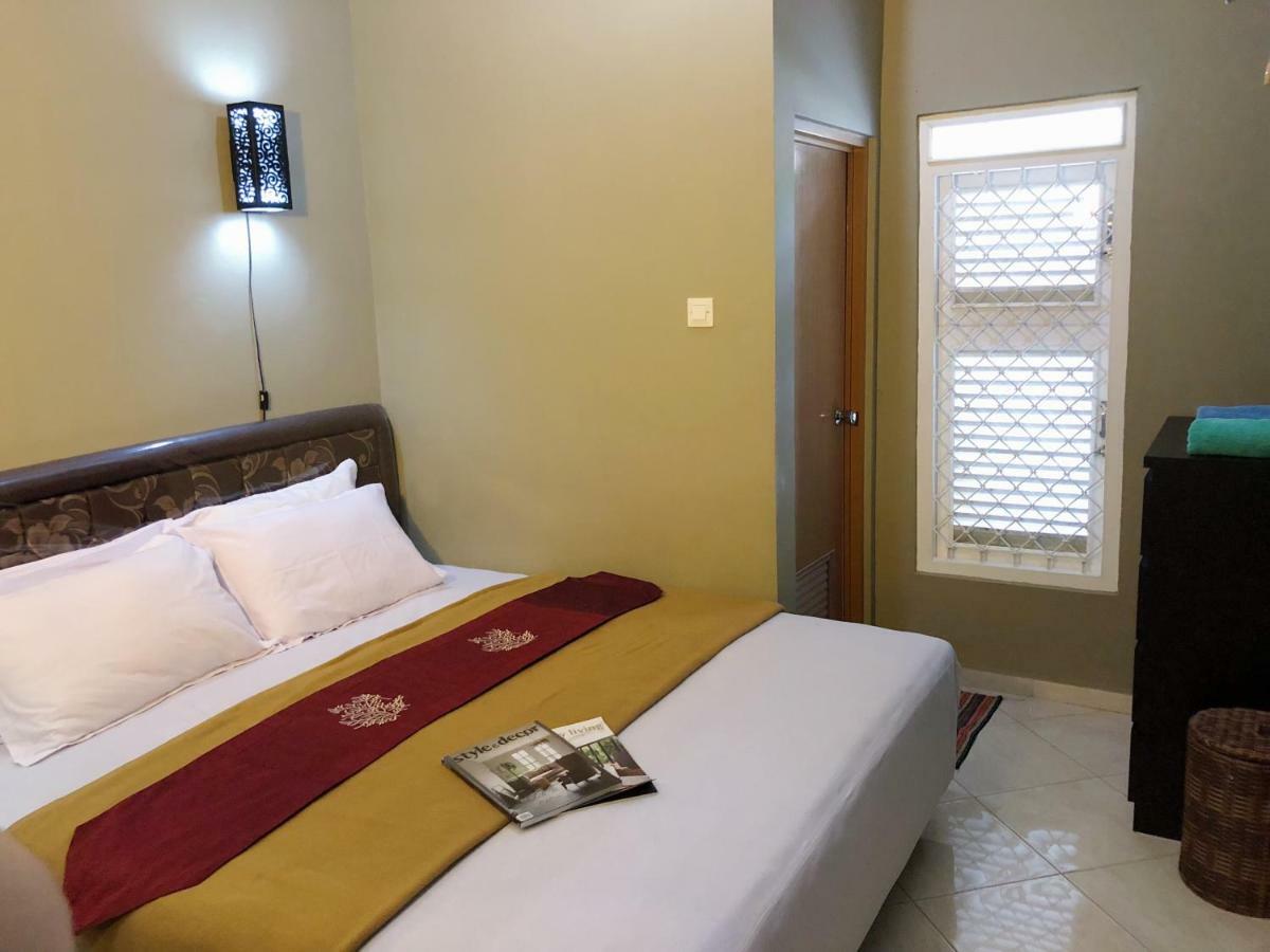 Argya Guesthouse ジョグジャカルタ エクステリア 写真